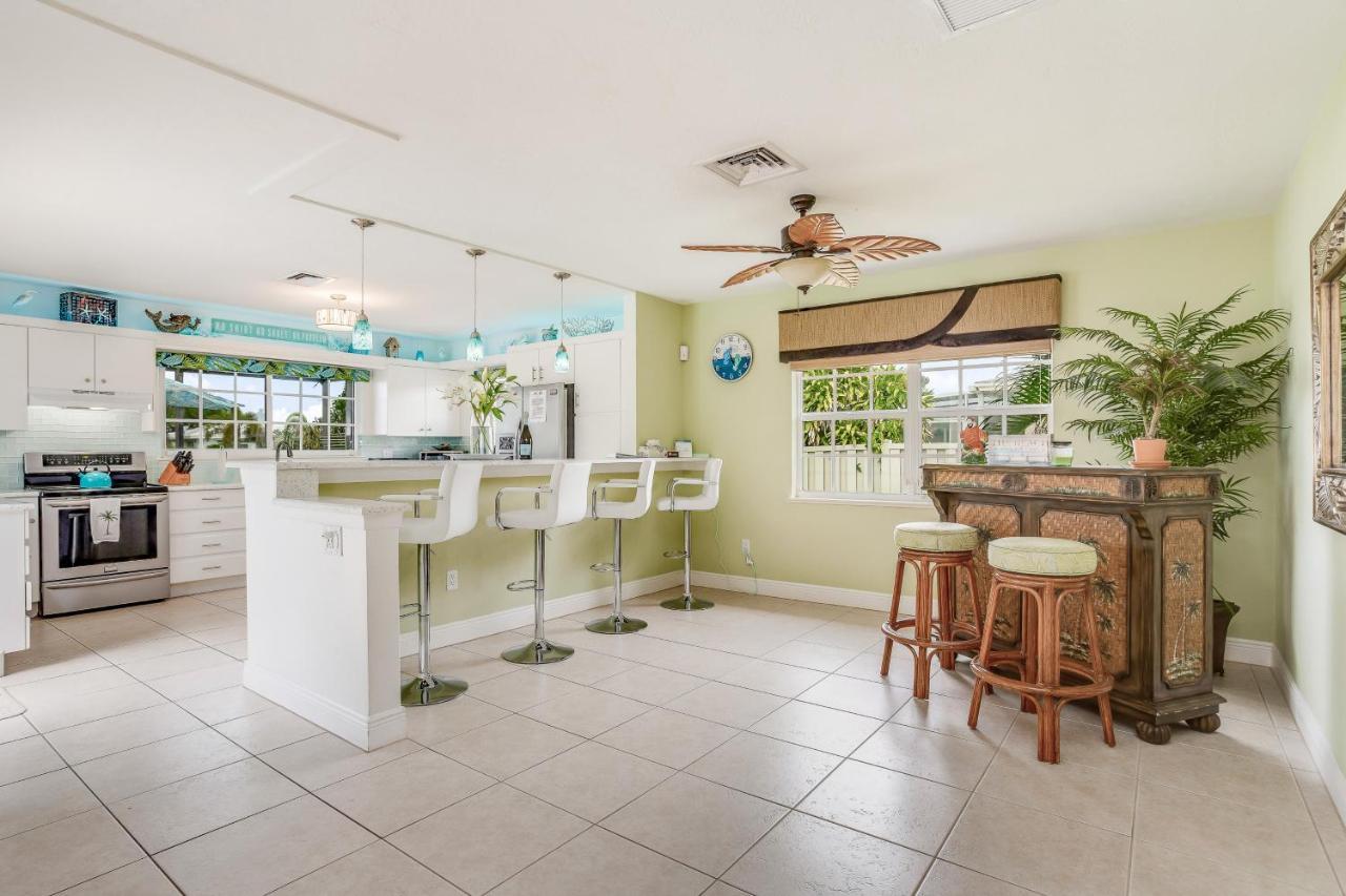 Palm Breeze Bliss Villa Marco Island Bagian luar foto